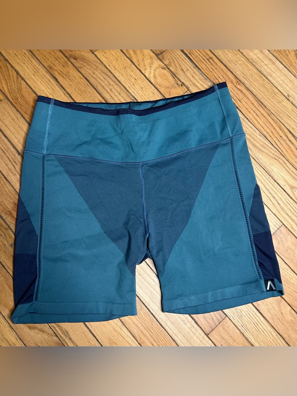 Athleta Legend Seamless compression Short Women’s Pull On Stretch 3X Plus workou